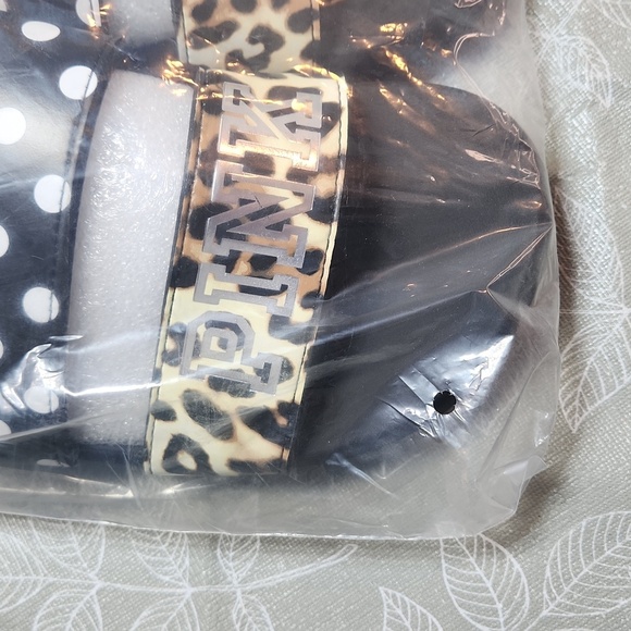 Victoria Secret Pink Sliders - Picture 3 of 5